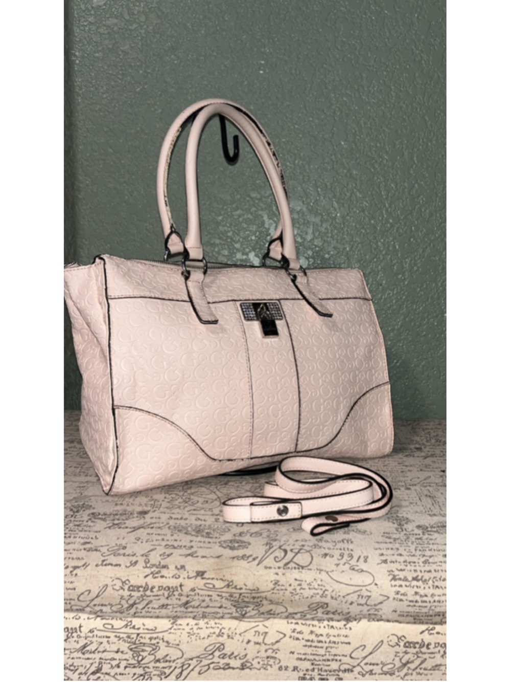 Women's Guess Pink Satchel One Size with Black Trim